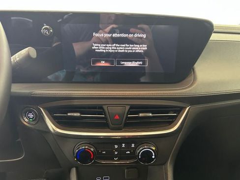Used 2024 Buick Encore GX Preferred FWD image 21