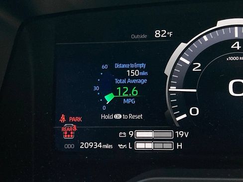 Used 2024 Toyota Sequoia Capstone AWD/4WD image 18
