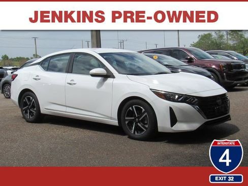 Used 2024 Nissan Sentra SV FWD image 1
