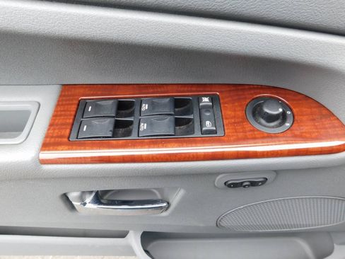 Used 2006 Jeep Grand Cherokee Limited AWD/4WD image 19