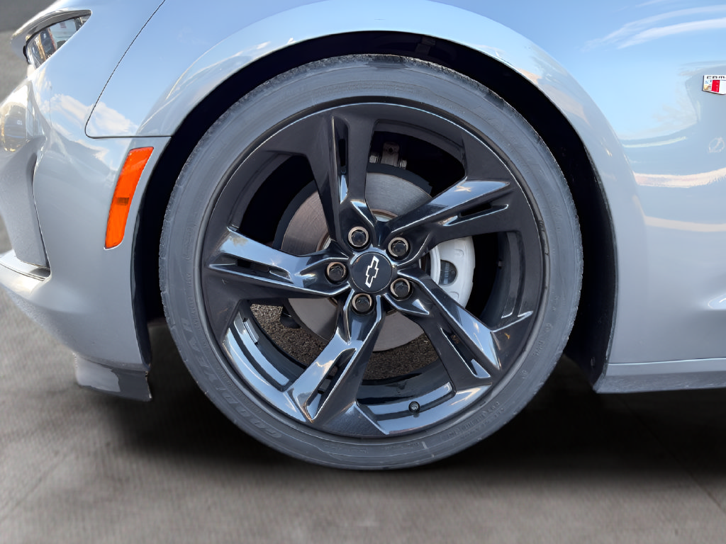 Used 2021 Chevrolet Camaro LT w/ RS Package RWD image 11