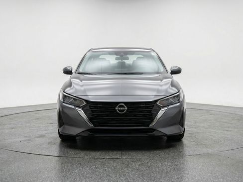 Used 2025 Nissan Sentra SV FWD image 2