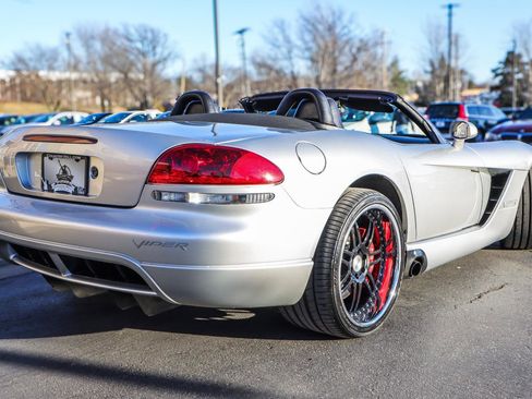 Used 2004 Dodge Viper SRT-10 image 12