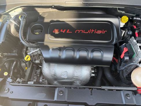 Used 2017 Jeep Renegade Altitude AWD/4WD image 26