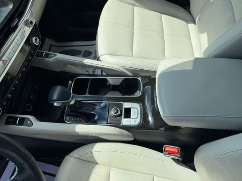 Used 2024 Kia Telluride EX image 21