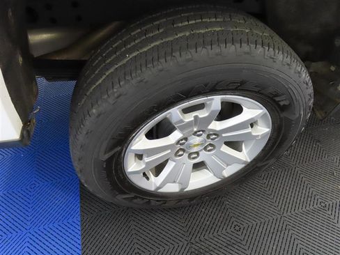 Used 2022 Chevrolet Colorado LT w/ Fleet Safety Package RWD image 8
