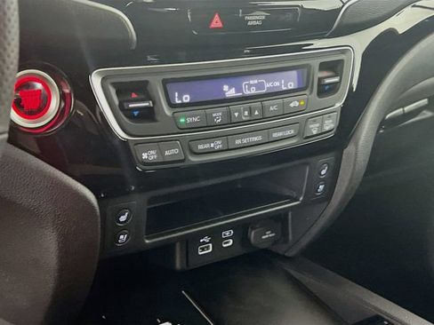 New 2026 Honda Ridgeline Black Edition image 15