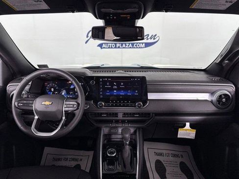 New 2025 Chevrolet Colorado LT w/ LT Convenience Package image 2