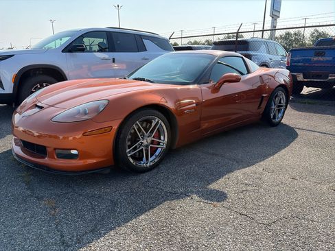 Used 2007 Chevrolet Corvette Z06 RWD image 2