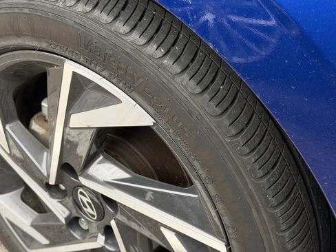 Certified 2024 Hyundai Elantra SEL w/ Convenience Package image 8