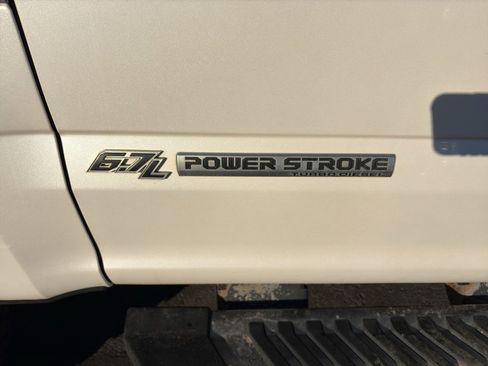 Used 2019 Ford F350 Lariat w/ Lariat Ultimate Package image 10