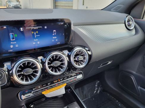 New 2025 Mercedes-Benz GLA 250 image 14