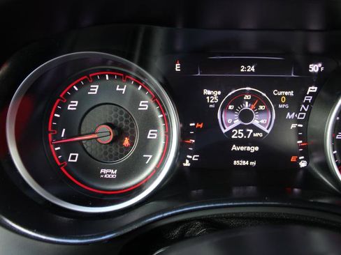 Used 2022 Dodge Charger SXT image 24