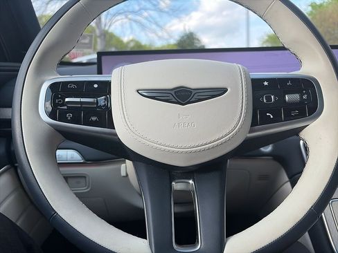 Used 2025 Genesis GV80 3.5T Prestige image 13