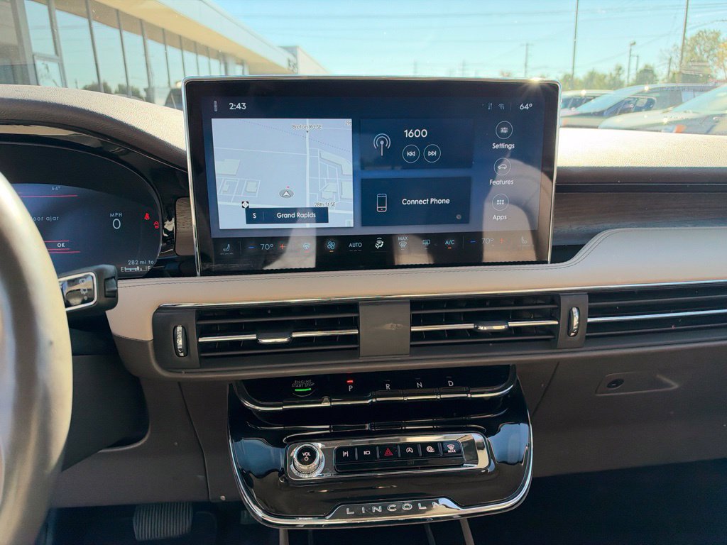 Used 2023 Lincoln Corsair Reserve w/ Equipment Group 201A AWD/4WD image 13