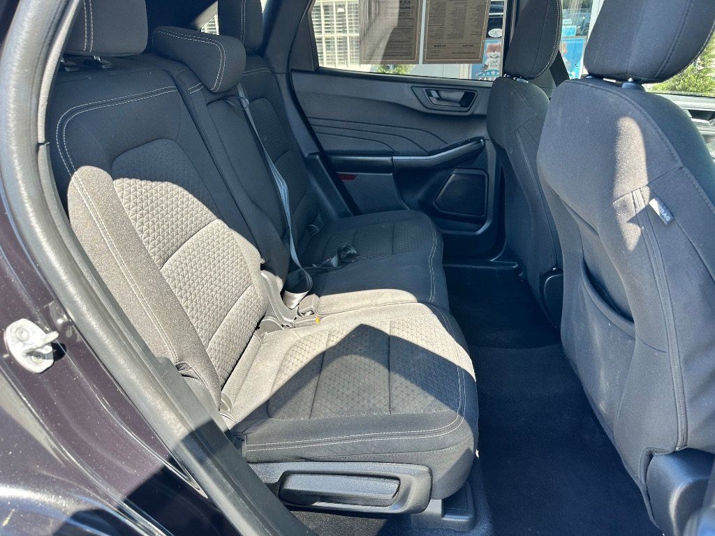 Used 2023 Ford Escape Active w/ Cold Weather Package FWD image 13