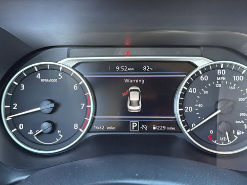 Certified 2025 Nissan Sentra SR w/ Midnight Edition FWD image 8