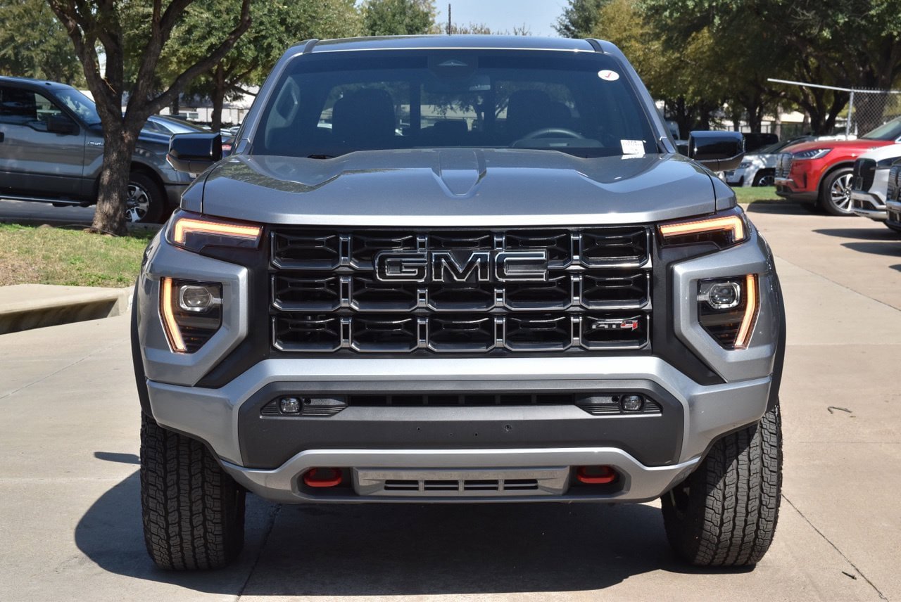Used 2026 GMC Canyon AT4 AWD/4WD image 3