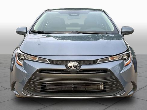 Used 2026 Toyota Corolla LE image 4