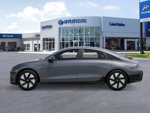 New 2025 Hyundai Ioniq 6 SE image 3