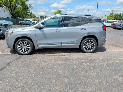 Used 2023 GMC Terrain Denali AWD/4WD image 1
