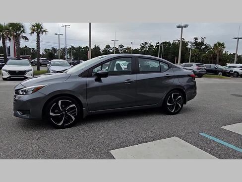 Used 2023 Nissan Versa SR w/ Electronics Package image 25