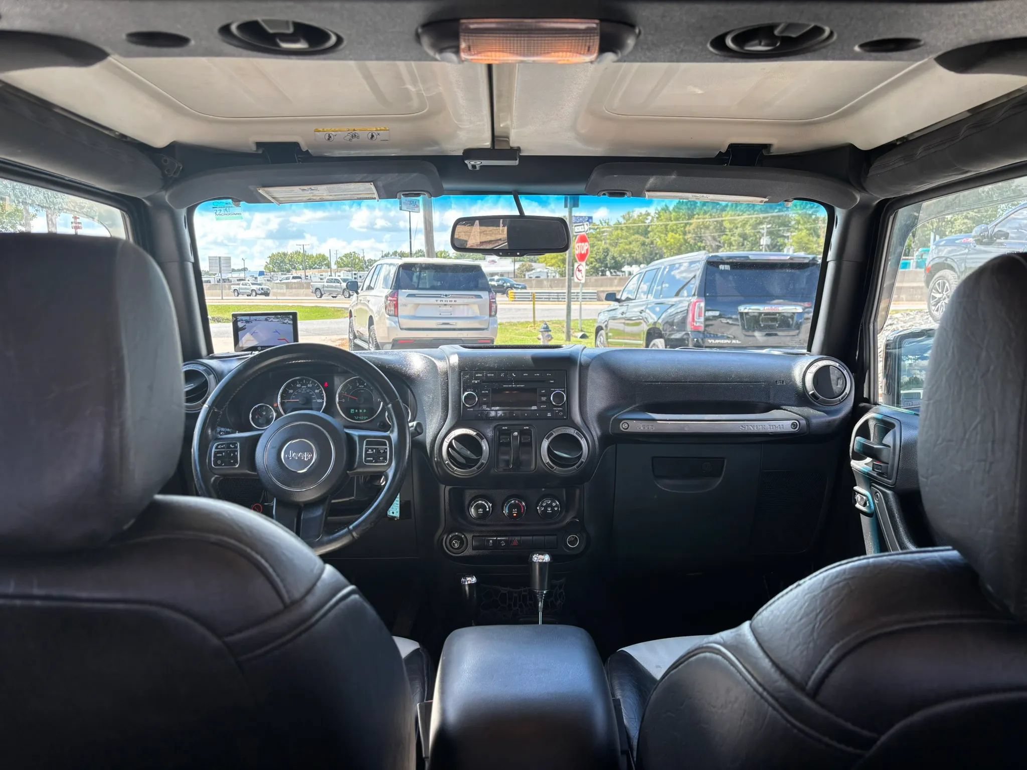 Used 2015 Jeep Wrangler Sport AWD/4WD image 16