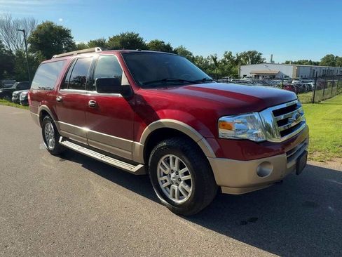 Used 2014 Ford Expedition EL XLT w/ Equipment Group 202A image 6