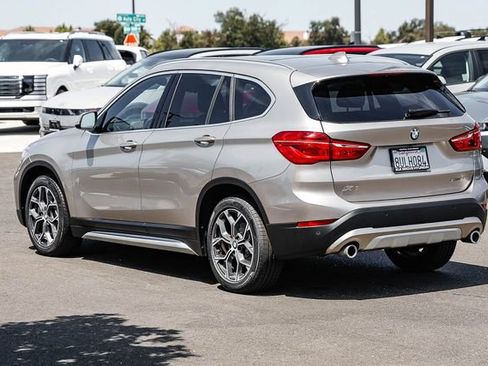 Used 2021 BMW X1 xDrive28i w/ Convenience Package AWD/4WD image 2