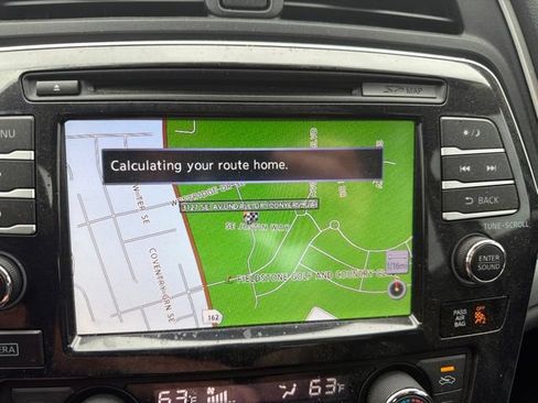 Used 2017 Nissan Maxima 3.5 SV FWD image 14