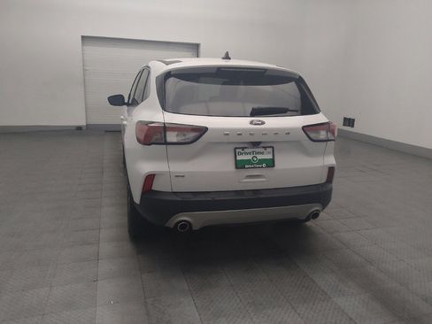 Used 2022 Ford Escape SE FWD image 6