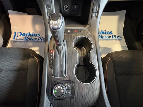 Used 2017 GMC Acadia SLE w/ Driver Alert Package I image 19