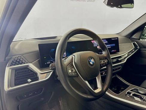 Used 2024 BMW X5 xDrive50e w/ Premium Package image 9