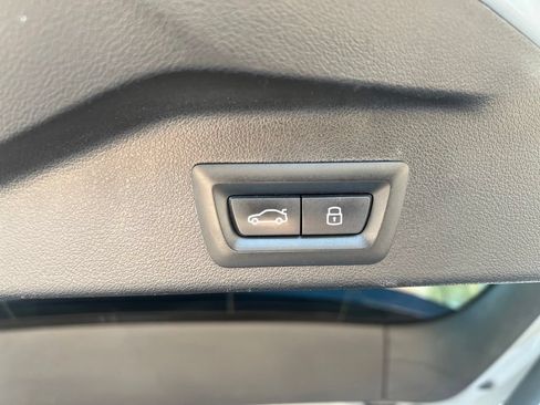 Used 2024 BMW X5 sDrive40i w/ M Sport Package RWD image 10