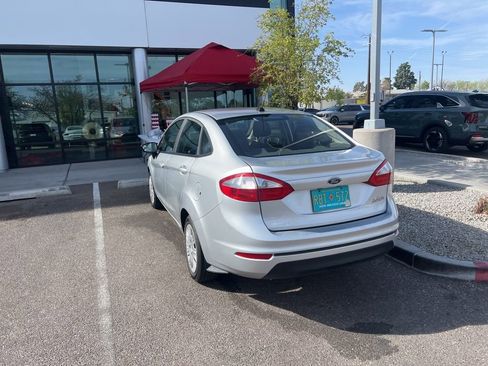 Used 2017 Ford Fiesta S image 11