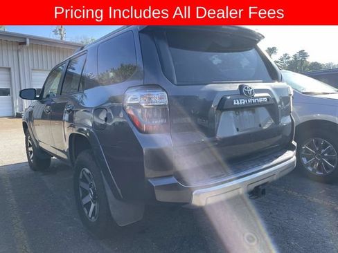 Used 2018 Toyota 4Runner TRD Off-Road AWD/4WD image 5