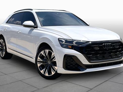 Used 2025 Audi Q8 Prestige AWD/4WD image 3
