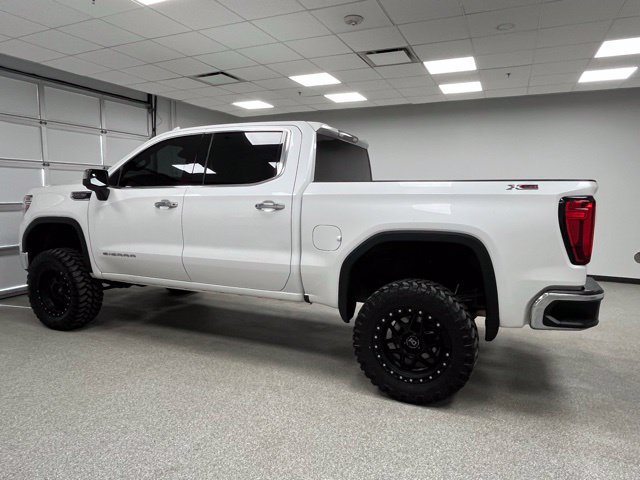 Used 2020 GMC Sierra 1500 SLT w/ X31 Off-Road Package AWD/4WD image 6