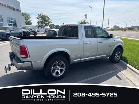 Used 2018 RAM 1500 Laramie AWD/4WD image 3