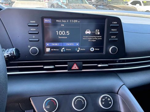 Used 2026 Hyundai Elantra SE FWD image 29