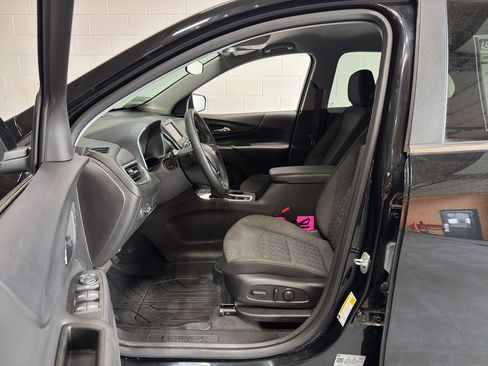 Used 2024 Chevrolet Equinox LT w/ LPO, Floor Liner Package FWD image 14
