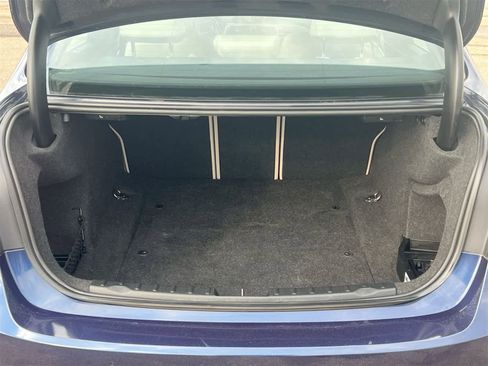 Used 2017 BMW 330i xDrive Sedan image 11