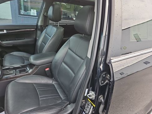 Used 2014 Kia Sorento SX w/ 3rd Row Package FWD image 15