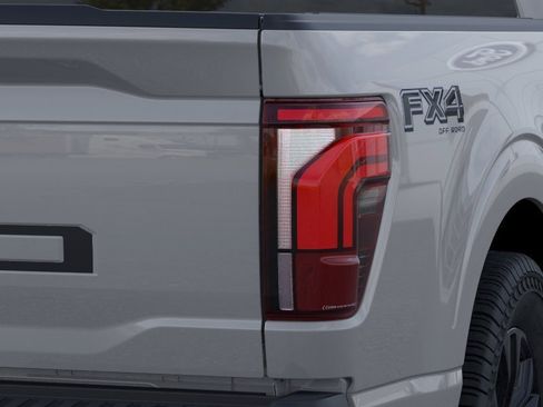 New 2024 Ford F150 Lariat w/ FX4 Off-Road Package image 21