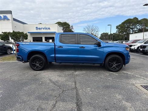 Used 2022 Chevrolet Silverado 1500 Custom image 4
