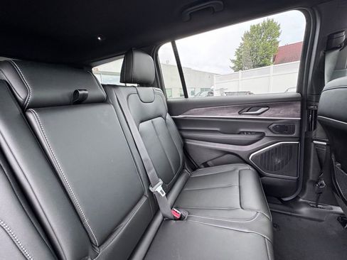 New 2026 Jeep Grand Cherokee L Limited AWD/4WD image 21