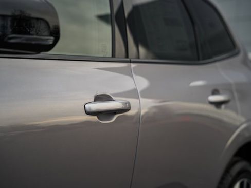 New 2026 Volvo XC60 B5 Plus w/ Protection Package Premier image 17