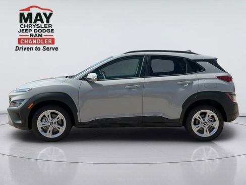 Used 2023 Hyundai Kona SEL AWD/4WD image 4