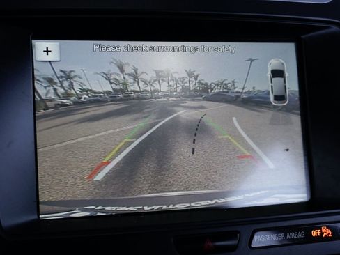 Used 2017 Ford Explorer XLT w/ Equipment Group 201A image 28