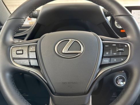 Certified 2025 Lexus ES 300h w/ Premium Package FWD image 28